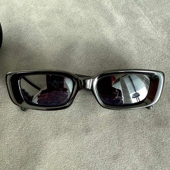 Gucci sunglasses. With box and cloth. Great condition!